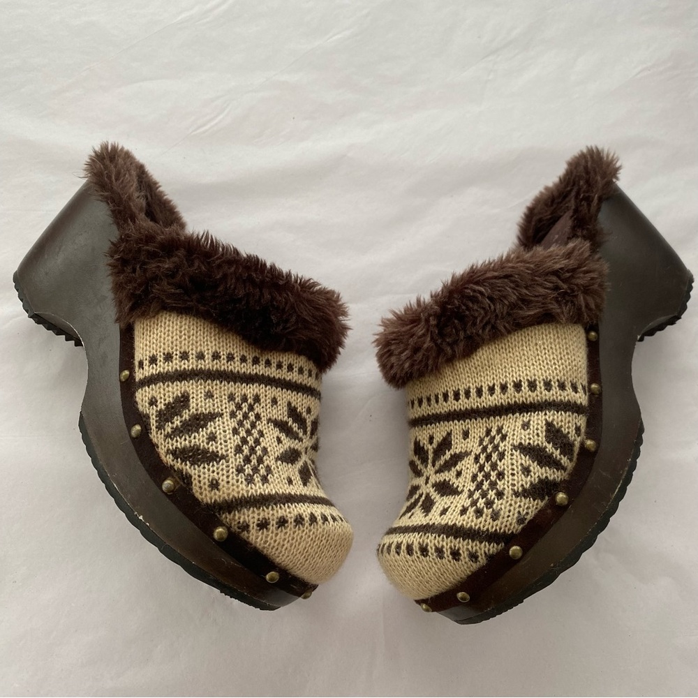 Arizona Jeansโ Co Y2K Vintage Knit Fair Isle Snowflake Faux Fur Wooden Clogs 8.5 - Picture 2 of 13
